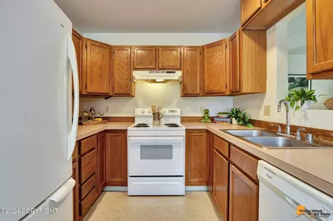 1108 Fred Cir, Anchorage, AK 99515 photo 7