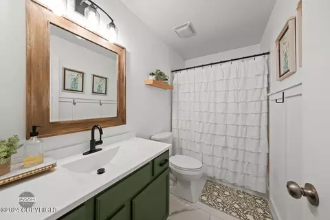 Bath - 3736 Sycamore Loop, Anchorage, AK 99504 photo 2 of 2