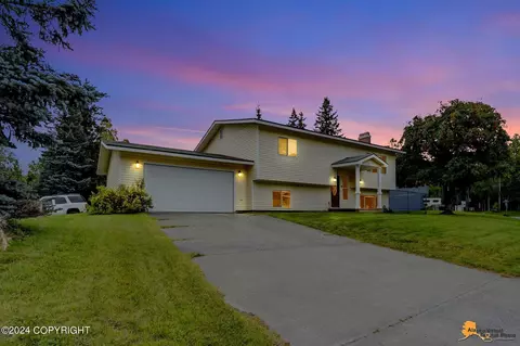 8121 Pioneer Dr, Anchorage, AK 99504