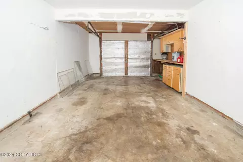 821 Cedar St, Anchorage, AK 99501 photo 35