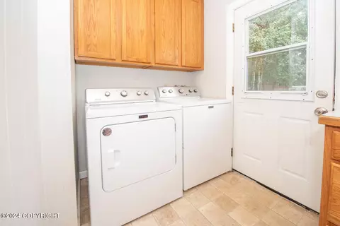 821 Cedar St, Anchorage, AK 99501 photo 14