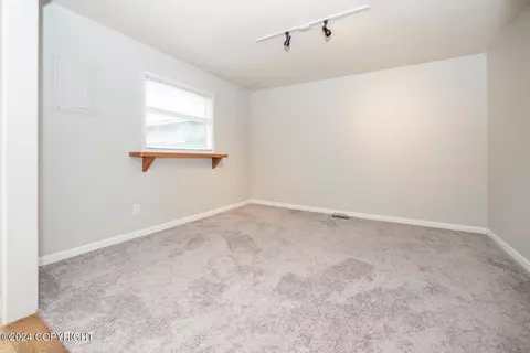 821 Cedar St, Anchorage, AK 99501 photo 16