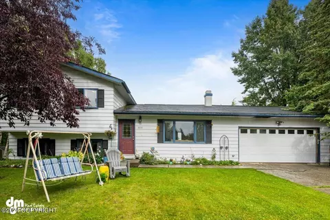 3571 Kachemak Cir, Anchorage, AK 99515