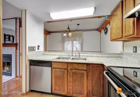 Kitchen - 12005 Copper Mountain Dr, Eagle River, AK 99577 photo 3 of 5