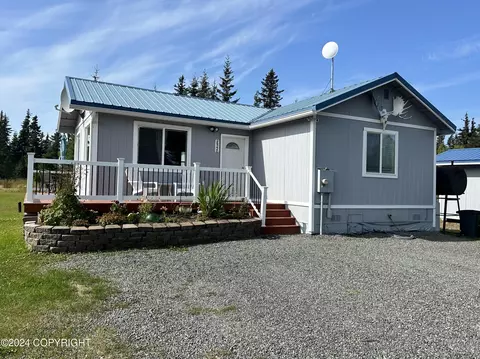 26220 Cloyds Rd, Anchor Point, AK 99556