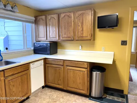 Kitchen - 501 Third Ave, Seward, AK 99664 photo 3 of 5