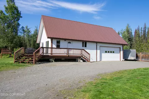 38835 Self St, Sterling, AK 99672
