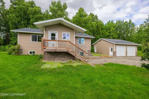481 W Briar Dr, Wasilla, AK 99654