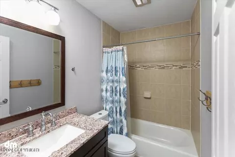 Bath - 7708 E 20th Ave, Anchorage, AK 99504 photo 3 of 4