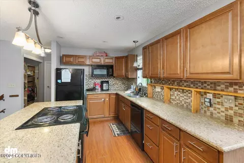 Kitchen - 7708 E 20th Ave, Anchorage, AK 99504 photo 3 of 3