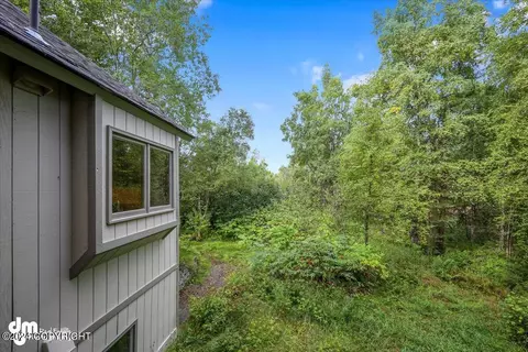 Exterior - 18843 Mountain Rd, Chugiak, AK 99567 photo 7 of 16
