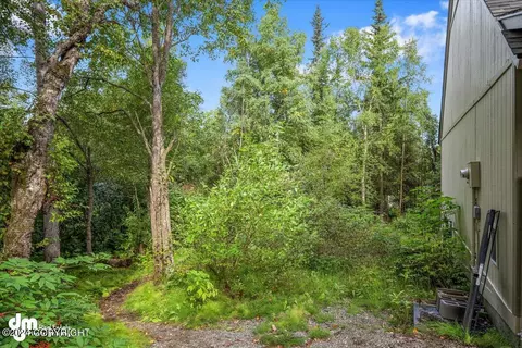 Exterior - 18843 Mountain Rd, Chugiak, AK 99567 photo 9 of 16