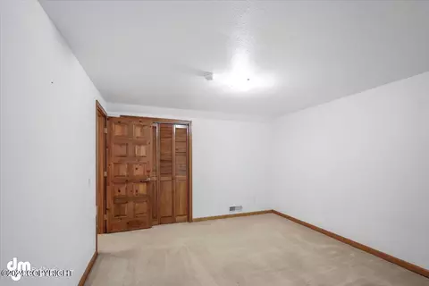 Bedroom - 18843 Mountain Rd, Chugiak, AK 99567 photo 9 of 13