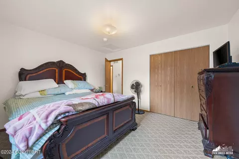 8124 E 6th Ave, Anchorage, AK 99504 photo 23