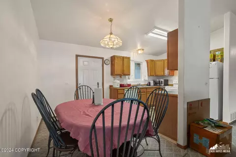 8124 E 6th Ave, Anchorage, AK 99504 photo 11