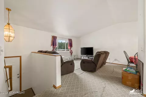 8124 E 6th Ave, Anchorage, AK 99504 photo 7