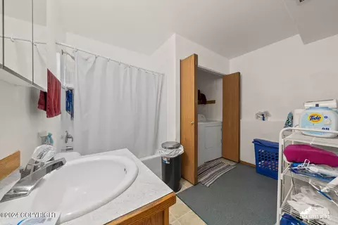 8124 E 6th Ave, Anchorage, AK 99504 photo 30