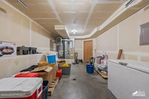 8124 E 6th Ave, Anchorage, AK 99504 photo 34
