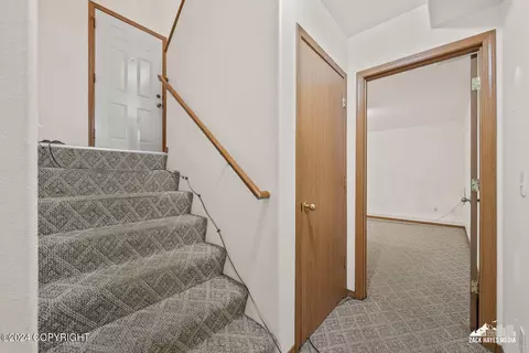 8124 E 6th Ave, Anchorage, AK 99504 photo 25
