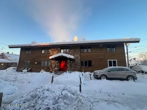 401405 Slater Dr, Fairbanks, AK 99701