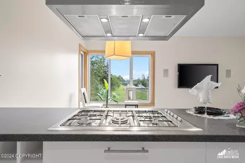Kitchen - 111 E 13th Ave # A, Anchorage, AK 99501 photo 10 of 11