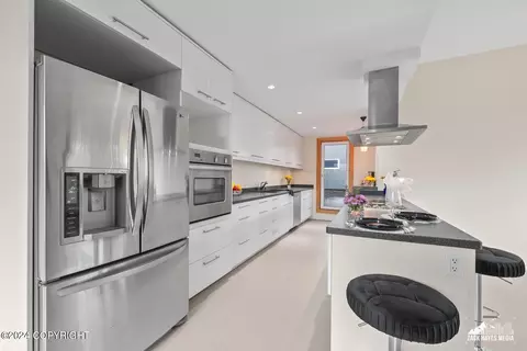 Kitchen - 111 E 13th Ave # A, Anchorage, AK 99501 photo 4 of 11