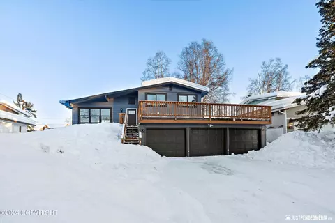 3237 Upland Dr, Anchorage, AK 99504