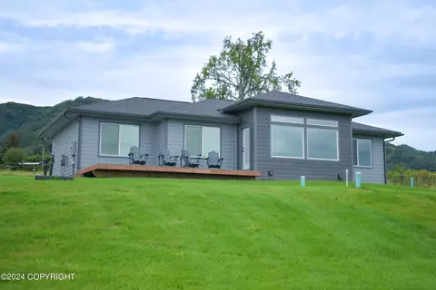 40880 Waterman Rd, Homer, AK 99603