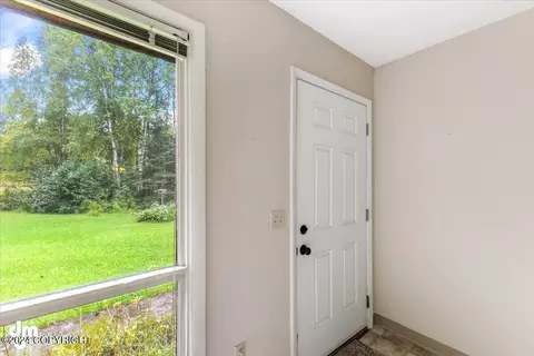 18760 S Birchwood Loop Rd, Chugiak, AK 99567 photo 4