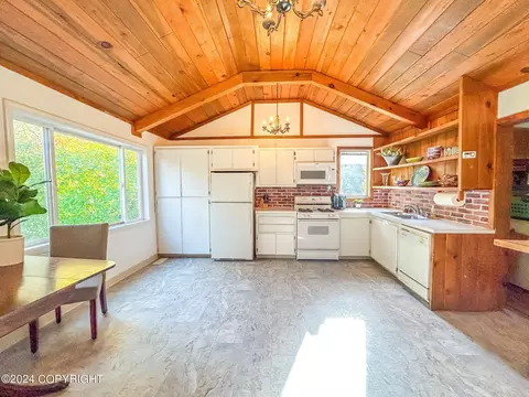 3408 Bruce Ln, Anchorage, AK 99517 photo 2