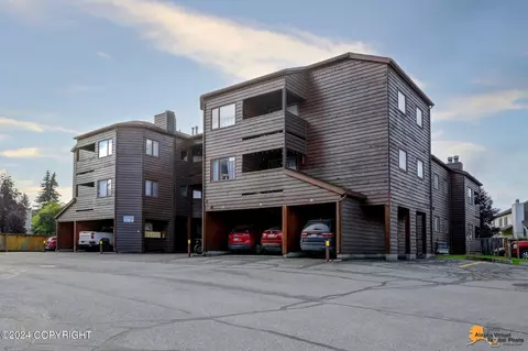9740 Vanguard Dr # 36, Anchorage, AK 99507