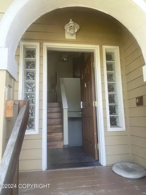10820 Sushana Cir, Eagle River, AK 99577 photo 4