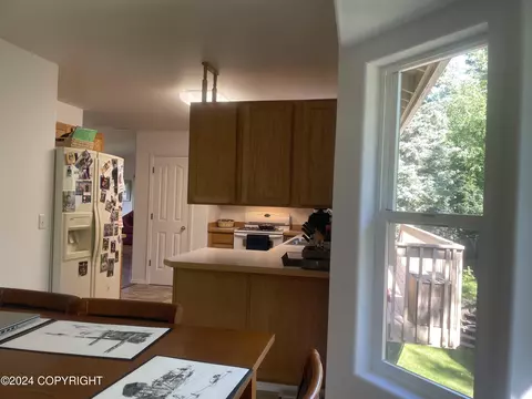 10820 Sushana Cir, Eagle River, AK 99577 photo 17