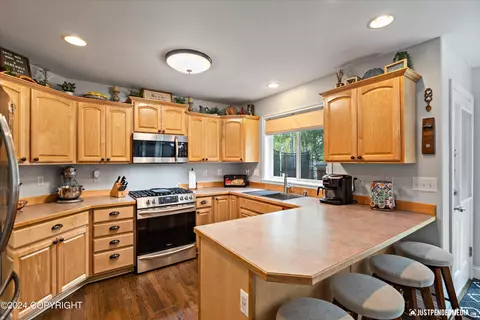 13417 Alex Cir, Eagle River, AK 99577 photo 14