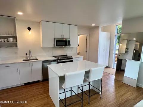 Kitchen - 252 E 11th Ave # 5, Anchorage, AK 99501 photo 3 of 6