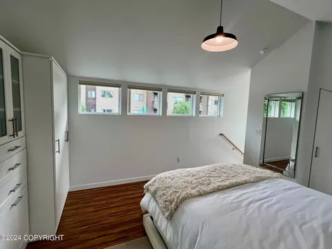Bedroom - 252 E 11th Ave # 5, Anchorage, AK 99501 photo 2 of 7