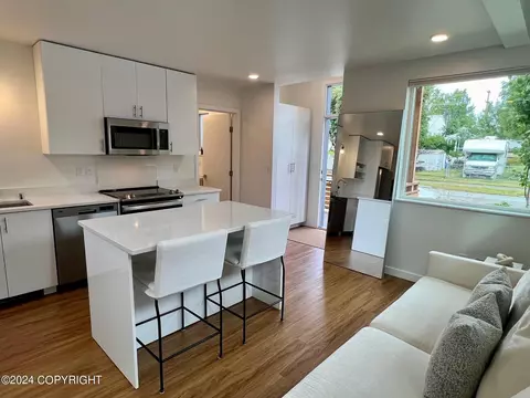 Kitchen - 252 E 11th Ave # 5, Anchorage, AK 99501 photo 5 of 6