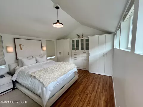 Bedroom - 252 E 11th Ave # 5, Anchorage, AK 99501 photo 3 of 7