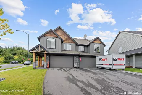 7964 Gate Creek Dr, Anchorage, AK 99502