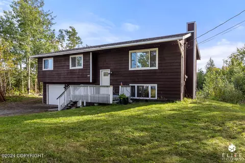 1675 Ranch Rd, Palmer, AK 99645