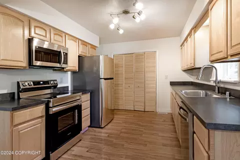17452 Alice Loop, Eagle River, AK 99577 photo 12