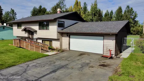 1631 Dimond Dr, Anchorage, AK 99507