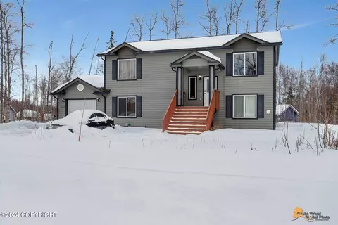 4439 E Boulder Dr, Wasilla, AK 99654