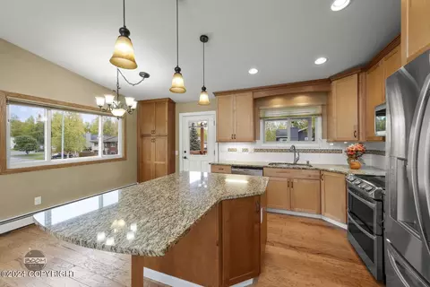 17707 Kiloana Cir, Eagle River, AK 99577 photo 10