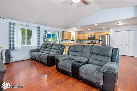 16639 Eleonora St, Eagle River, AK 99577 photo 8