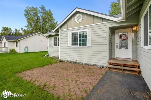 16639 Eleonora St, Eagle River, AK 99577 photo 5