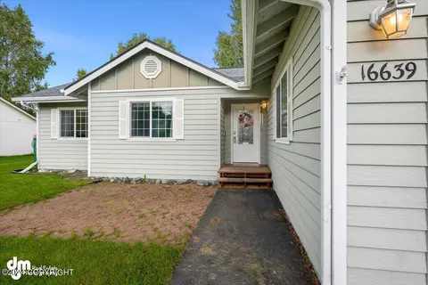 16639 Eleonora St, Eagle River, AK 99577 photo 4