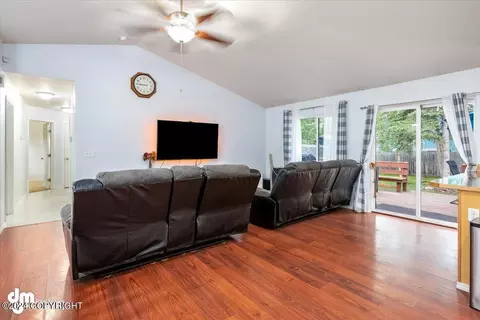 16639 Eleonora St, Eagle River, AK 99577 photo 10