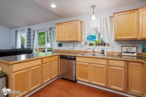 16639 Eleonora St, Eagle River, AK 99577 photo 20