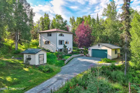 4560 Wolfe St, Kenai, AK 99611